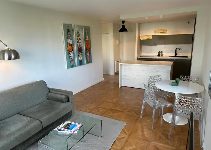 Appartement Vue Mer A 100M Des Plages, Classe 4*